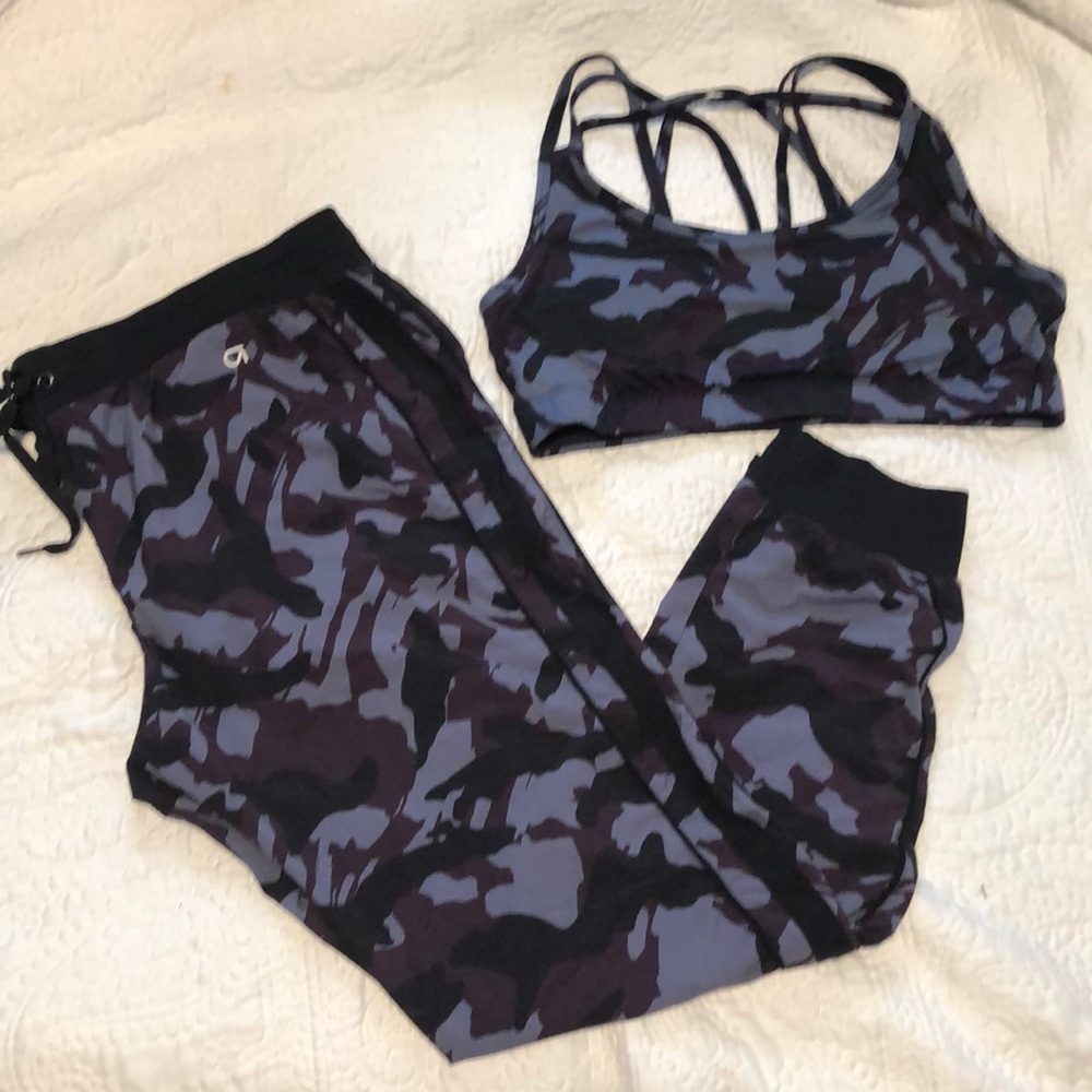 Gap Gapfit Blue Camo Sports Bra and Jogger Set, L